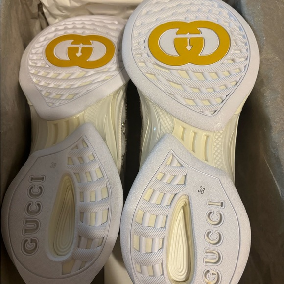 Gucci Run GG Crystal Sneakers - Picture 7 of 7